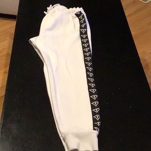 Men’s GUESS sweat suit